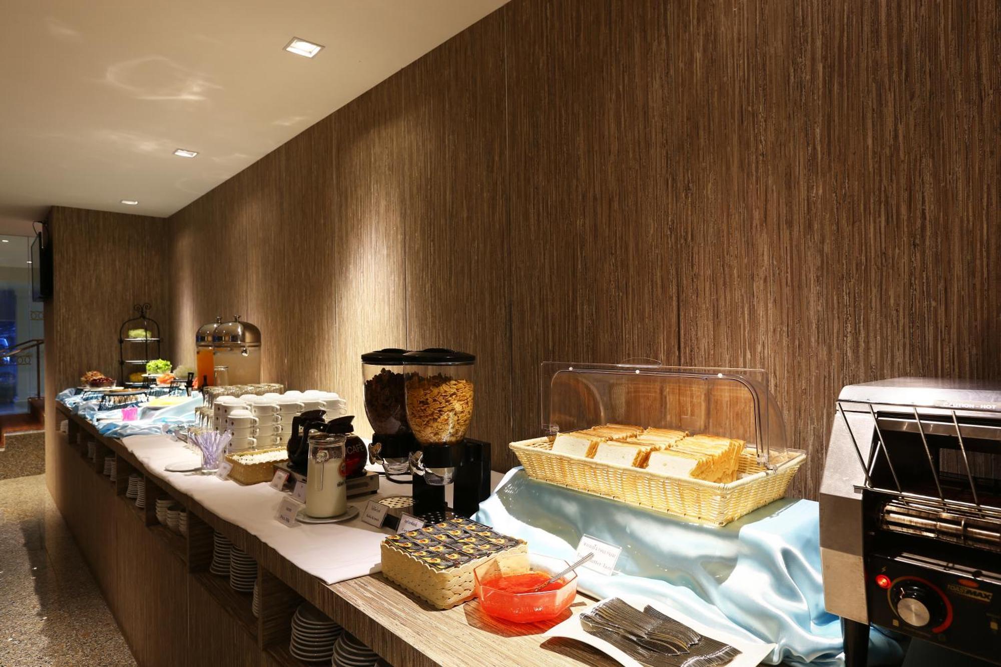 האט יאי New Season Hotel מראה חיצוני תמונה