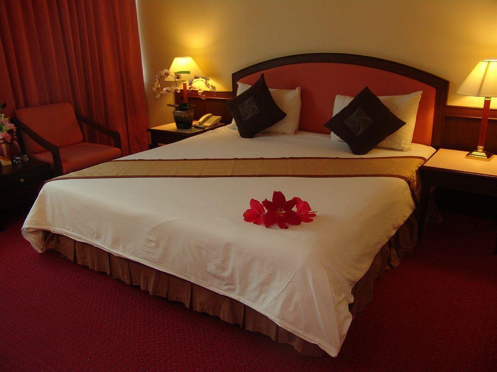 האט יאי New Season Hotel מראה חיצוני תמונה
