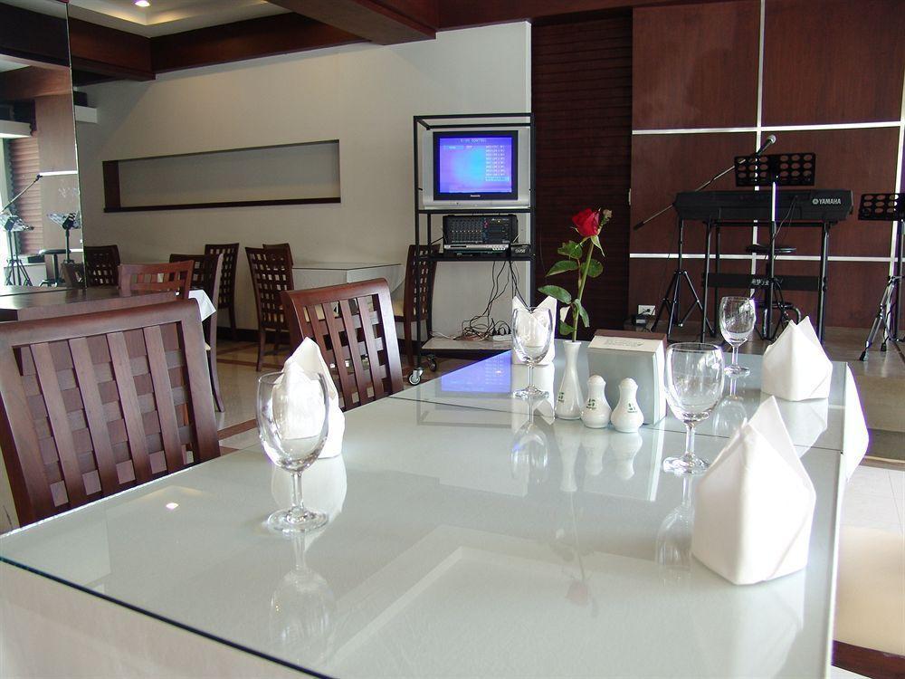 האט יאי New Season Hotel מראה חיצוני תמונה