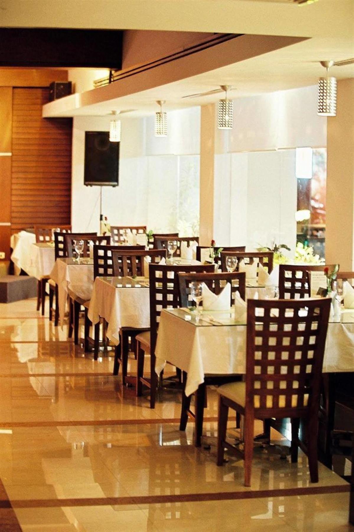 האט יאי New Season Hotel מראה חיצוני תמונה