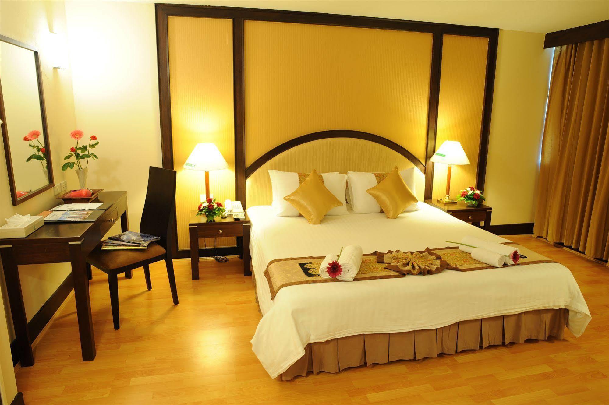 האט יאי New Season Hotel מראה חיצוני תמונה