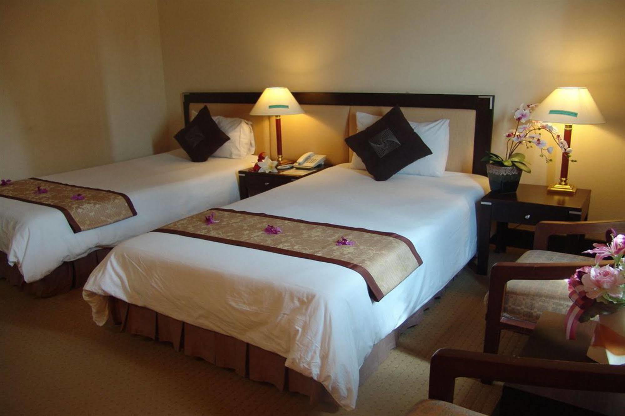 האט יאי New Season Hotel מראה חיצוני תמונה